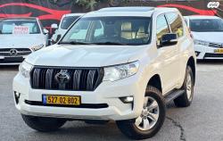 טויוטה לנד קרוזר קצר 4X4 Luxury SWB אוט' 3 דלתות דיזל 2.8 (204 כ''ס) 