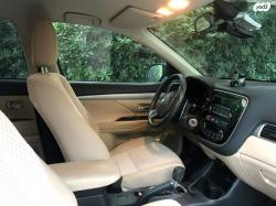 מיצובישי אאוטלנדר Instyle אוט' 7 מק' 2.0 (150 כ"ס) בנזין 2013 למכיר