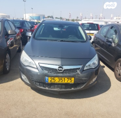 אופל אסטרה Enjoy הצ'בק אוט' 1.4 (140 כ''ס) בנזין 2012 למכירה בחולו