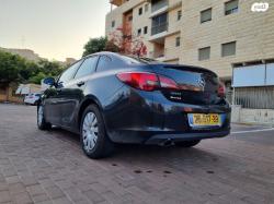 אופל אסטרה Berlina Enjoy סדאן אוט' 1.4 (140 כ"ס) בנזין 2016 למכירה בכ