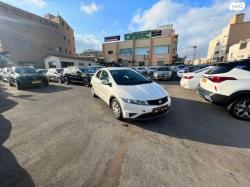 הונדה סיוויק האצ'בק החדשה Comfort אוט' 1.8 (140 כ''ס) בנזין 2011 למ