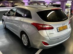 יונדאי i30 Inspire סטיישן אוט' 1.6 (135 כ"ס) בנזין 2012 למכירה בבת י