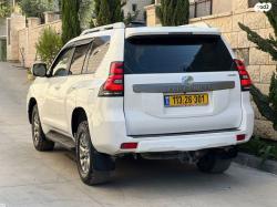 טויוטה לנד קרוזר ארוך 4X4 Luxury אוט' דיזל 7 מק' 2.8 (177 כ"ס) דיזל