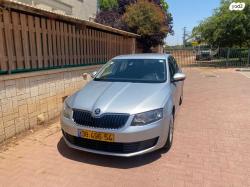 סקודה אוקטביה Ambition אוט' 1.2 (105 כ''ס) בנזין 2015 למכירה בכפר י