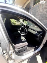 טויוטה RAV4 ארוך 4X2 Experience אוט' 2.0 (175 כ''ס) בנזין 2019 למכירה בט