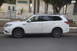 מיצובישי אאוטלנדר PHEV 4X4 S. Edition הייבריד אוט' 5 מק' 2.4 (135 כ''ס