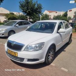 סקודה אוקטביה Ambiente אוט' 1.2 (105 כ''ס) בנזין 2012 למכירה בכפר י