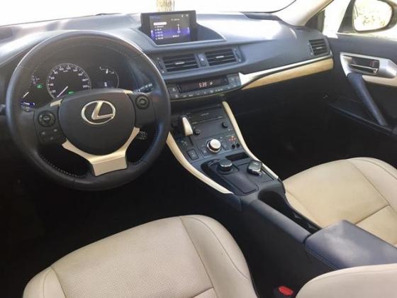 לקסוס CT200H Premium הייבריד אוט' 1.8 (99 כ"ס) בנזין 2016 למכירה בבת ים