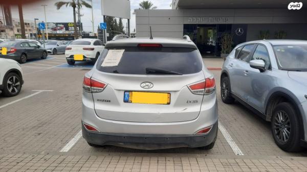יונדאי iX35 Supreme אוט' 2.0 (163 כ''ס) בנזין 2011 למכירה בראש העין