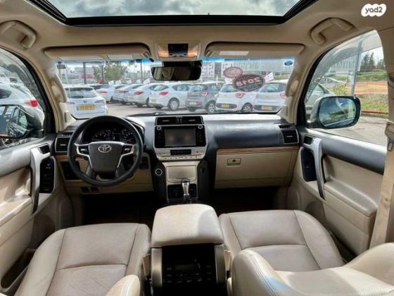 טויוטה לנד קרוזר ארוך 4X4 Limited אוט' דיזל 7 מק' 2.8 (177 כ"ס) דיזל 2018 למכירה באבן יהודה