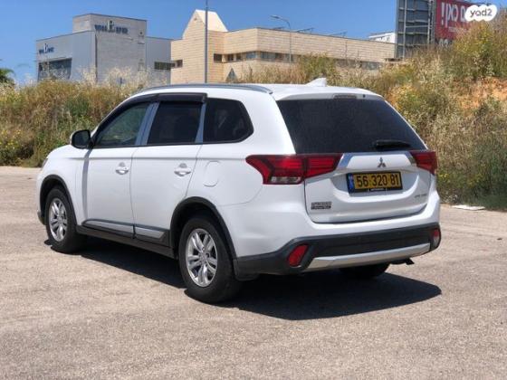 מיצובישי אאוטלנדר Instyle אוט' 7 מק' 2.0 (150 כ"ס) בנזין 2017 למכירה בבני ברק