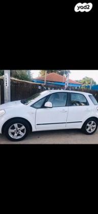 סוזוקי SX4 GLX-HB הצ'בק אוט' 1.6 (119 כ''ס) בנזין 2010 למכירה בכפר יונה