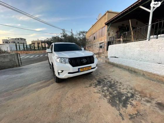 טויוטה לנד קרוזר קצר 4X4 Luxury אוט' דיזל 2.8 (177 כ"ס) דיזל 2019 למכירה בנהריה