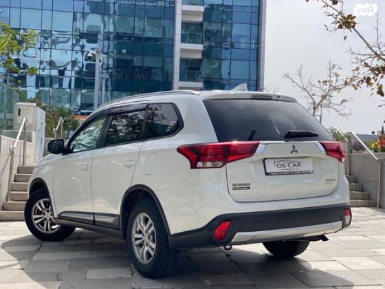 מיצובישי אאוטלנדר Instyle אוט' 5 מק' 2.0 (150 כ"ס) בנזין 2018 למכירה בראשון לציון