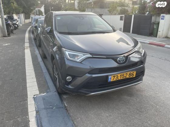 טויוטה RAV4 הייבריד Limited הייבריד אוט' 2.5 (155 כ"ס) בנזין 2017 למכירה בתל אביב יפו