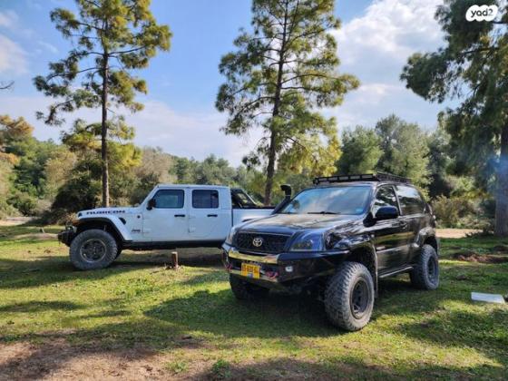 טויוטה לנד קרוזר קצר 4X4 Premium אוט' דיזל 3.0 (173 כ''ס) דיזל 2008 למכירה ברמת גן