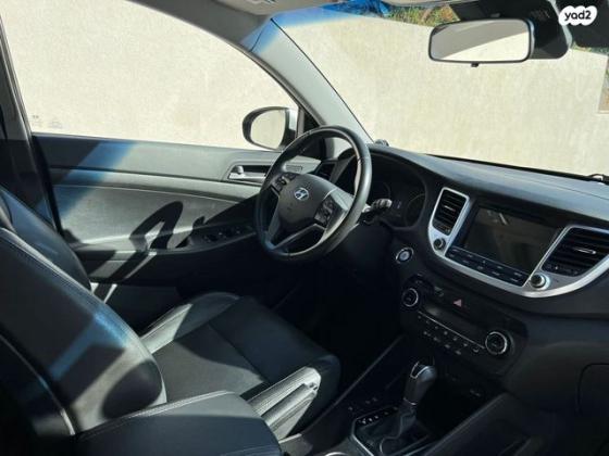 יונדאי טוסון Luxury אוט' בנזין 2.0 (155 כ"ס) בנזין 2018 למכירה בנתניה