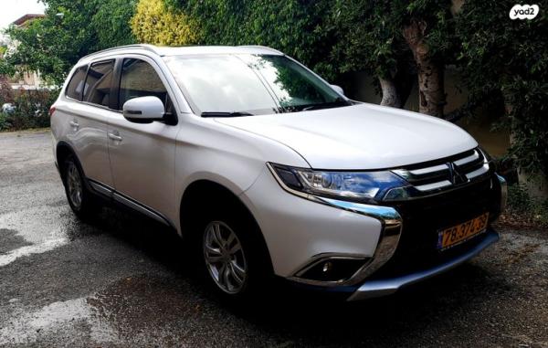 מיצובישי אאוטלנדר Instyle אוט' 7 מק' 2.0 (150 כ"ס) בנזין 2016 למכירה בראשון לציון