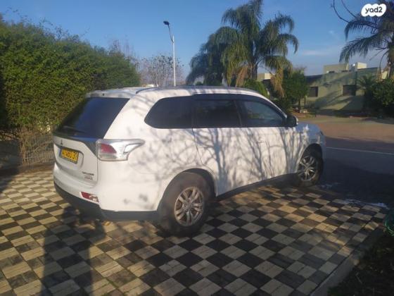 מיצובישי אאוטלנדר Instyle SR אוט' 7 מק' 2.0 (150 כ''ס) בנזין 2014 למכירה בכפר בלום