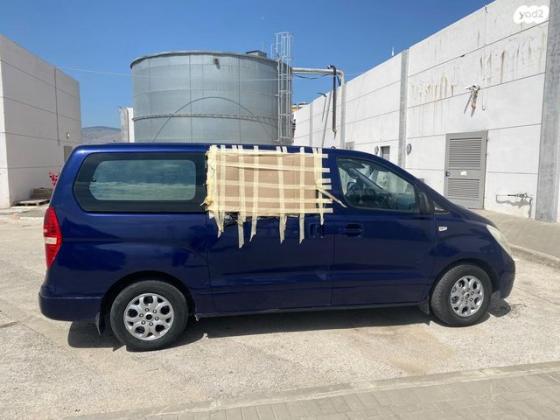 יונדאי i800 GLS CRDI מיניבוס ידני דיזל 8 מק' 2.5 (170 כ"ס) דיזל 2010 למכירה בבית שאן