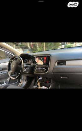 מיצובישי אאוטלנדר Instyle אוט' 7 מק' 2.0 (150 כ"ס) בנזין 2018 למכירה בחולון