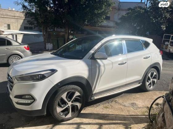 יונדאי טוסון Luxury אוט' בנזין 2.0 (155 כ"ס) בנזין 2018 למכירה בנצרת