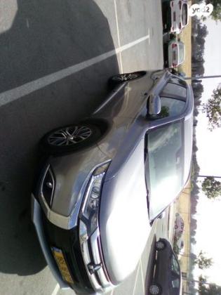 מיצובישי אאוטלנדר Instyle אוט' 7 מק' 2.0 (150 כ"ס) בנזין 2018 למכירה בפתח תקווה