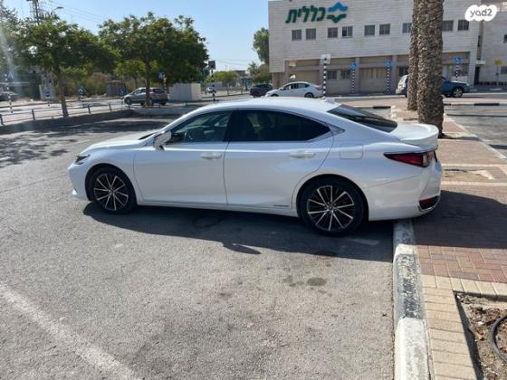 לקסוס ES300H Kyushu הייבריד אוט' 2.5 (178 כ''ס) בנזין 2022 למכירה בבית שאן