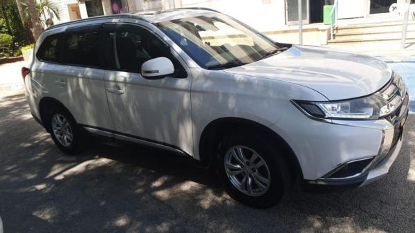 מיצובישי אאוטלנדר Instyle אוט' 7 מק' 2.0 (150 כ"ס) בנזין 2016 למכירה בנצרת