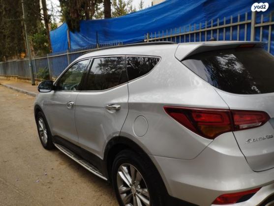 יונדאי סנטה פה 4X4 Supreme אוט' דיזל 7 מק' 2.2 (197 כ"ס) דיזל 2017 למכירה בגני תקווה