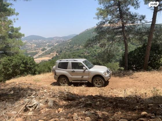 מיצובישי פג'רו קצר 4X4 GLX ידני דיזל 5 מק' 3.2 (165 כ''ס) דיזל 2001 למכירה במעלות תרשיחא