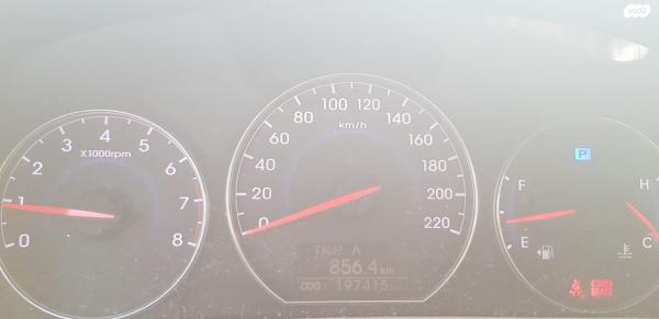 יונדאי סנטה פה 4X4 Executive אוט' בנזין 7 מק' 2.3 (174 כ''ס) בנזין 2011 למכירה בחדרה