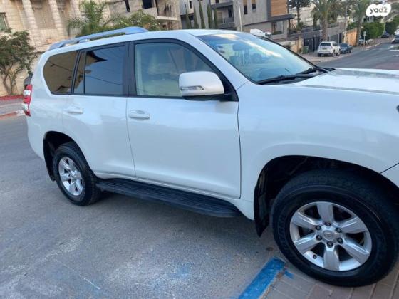 טויוטה לנד קרוזר ארוך 4X4 Select אוט' דיזל 7 מק' 2.8 (177 כ"ס) דיזל 2017 למכירה בכפר קאסם