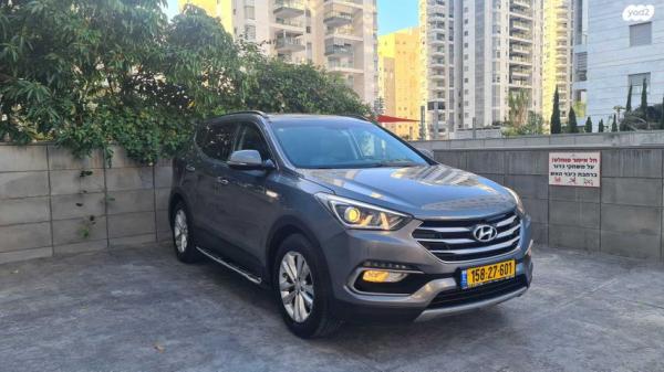 יונדאי סנטה פה 4X4 Premium אוט' בנזין 7 מק' 2.4 (192 כ"ס) בנזין 2018 למכירה בחולון