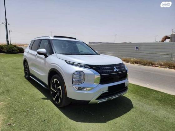 מיצובישי אאוטלנדר Premium אוט' 7 מק' 2.5 (181 כ"ס) בנזין 2022 למכירה בבאר שבע