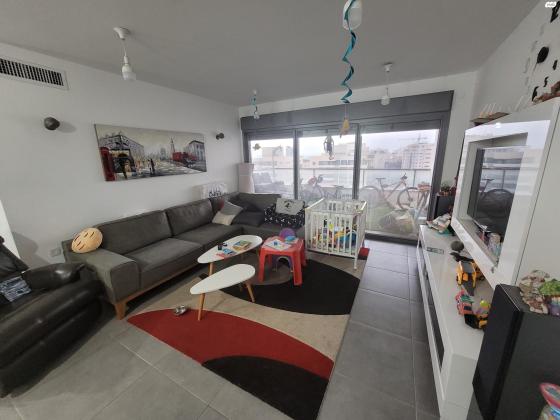 עזר וייצמן 12 (מתחם 1200)