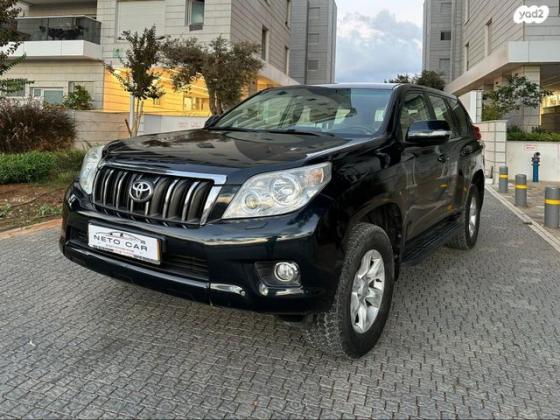 טויוטה לנד קרוזר ארוך 4X4 Select אוט' דיזל 7 מק' 3.0 (173 כ''ס) דיזל 2011 למכירה בפרדסיה