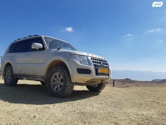 מיצובישי פג'רו ארוך 4X4 Desert אוט' דיזל 7 מק' 3.2 (200 כ"ס) דיזל 2015 למכירה בציפורי