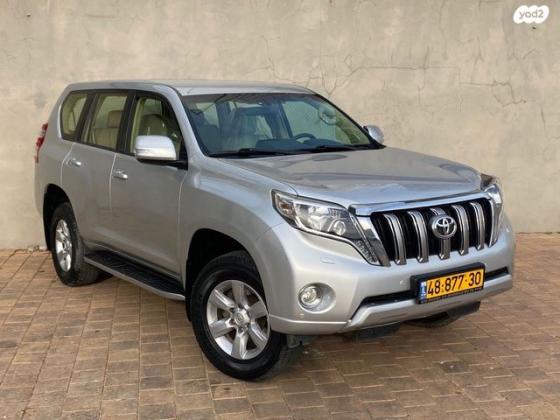 טויוטה לנד קרוזר ארוך 4X4 Select AC אוט' דיזל 7 מק' 3.0 (190 כ''ס) דיזל 2014 למכירה בנתניה