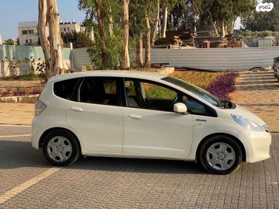 הונדה ג'אז הייבריד הייבריד אוט' 1.3 (102 כ''ס) בנזין 2013 למכירה בקדימה צורן