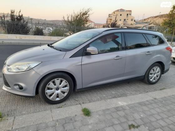 פורד פוקוס Trend סטיישן אוט' 1.6 (125 כ''ס) בנזין 2012 למכירה בירושלים