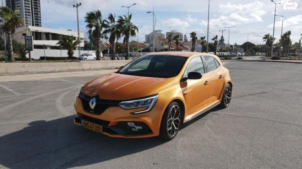 רנו מגאן קופה / ספורט RS Trophy הצ'בק אוט' 1.8 (301 כ''ס) בנזין 2021 למכירה ברמת השרון