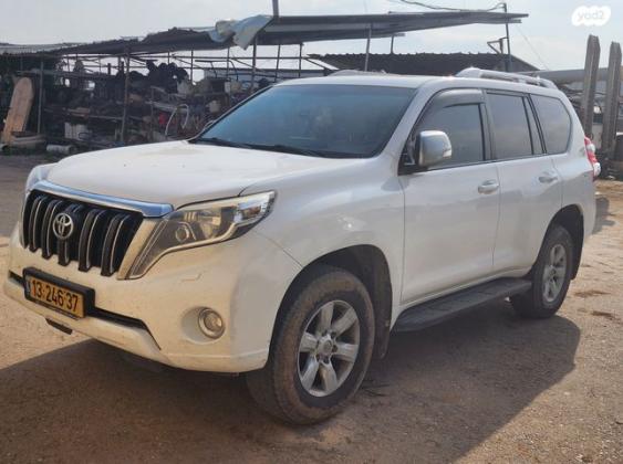טויוטה לנד קרוזר ארוך 4X4 Luxury אוט' דיזל 7 מק' 2.8 (177 כ"ס) דיזל 2016 למכירה בברכיה