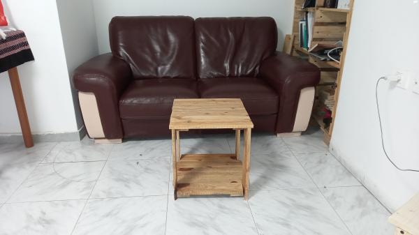 שידה מעץ צבועה בלקה