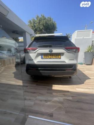 טויוטה RAV4 הייבריד E-motion Sky הייבריד אוט' 2.5 (178 כ''ס) בנזין 2021 למכירה בנתניה