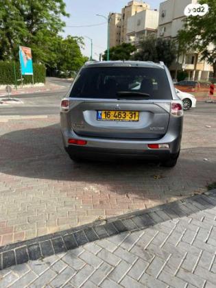 מיצובישי אאוטלנדר Instyle אוט' 7 מק' 2.0 (150 כ"ס) בנזין 2014 למכירה בלוד