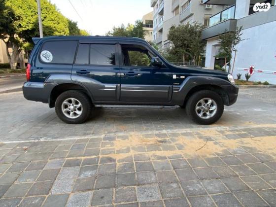 יונדאי טאראקן 4X4 GLS אוט' דיזל 5 מק' 2.9 (165 כ''ס) דיזל 2005 למכירה בכפר סבא