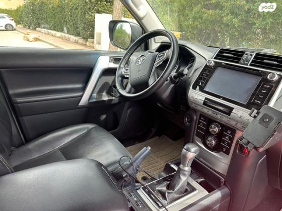 טויוטה לנד קרוזר ארוך 4X4 Limited Sahara אוט' דיזל 7 מק' 2.8 (177 כ''ס) דיזל 2020 למכירה בנחשונים