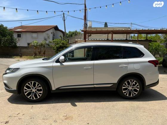 מיצובישי אאוטלנדר Instyle אוט' 7 מק' 2.0 (150 כ"ס) בנזין 2018 למכירה בצופית