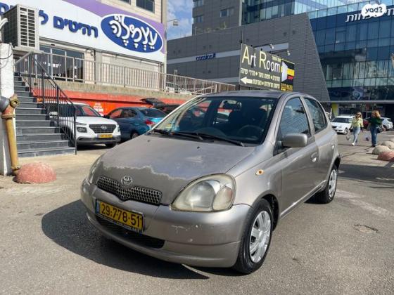 טויוטה יאריס Sol אוט' 1.3 (87 כ''ס) בנזין 2004 למכירה בנתניה